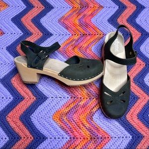 Green Copenhagen wooden Sandgrens Swedish clogs